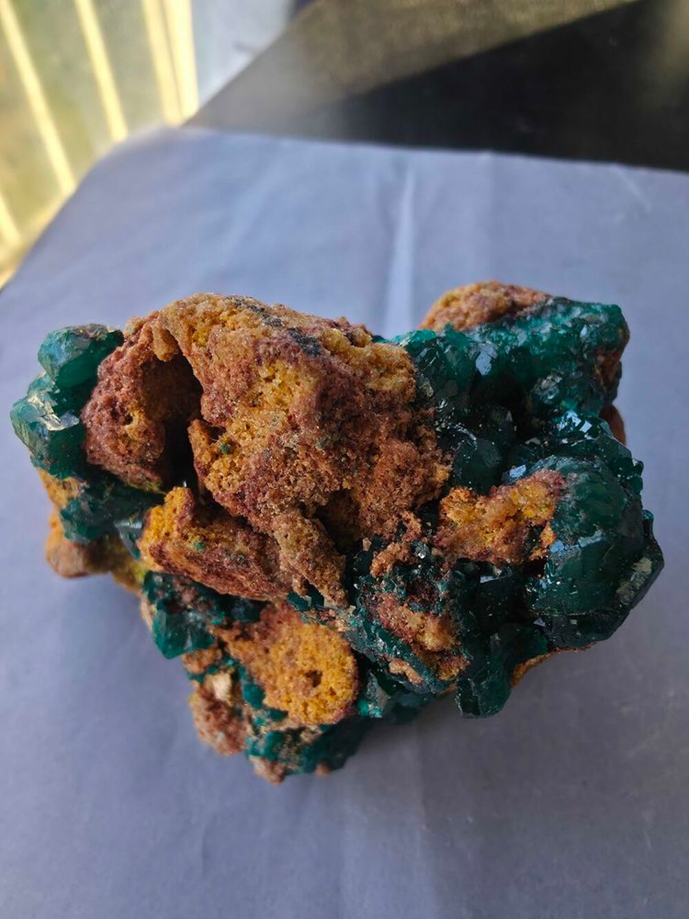 Min&eacute;ral de Collection Dioptase Brute sur Gangue-Katanga RDC 