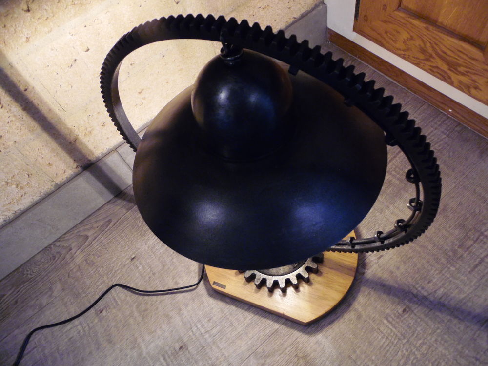 LAMPE DE TABLE Décoration