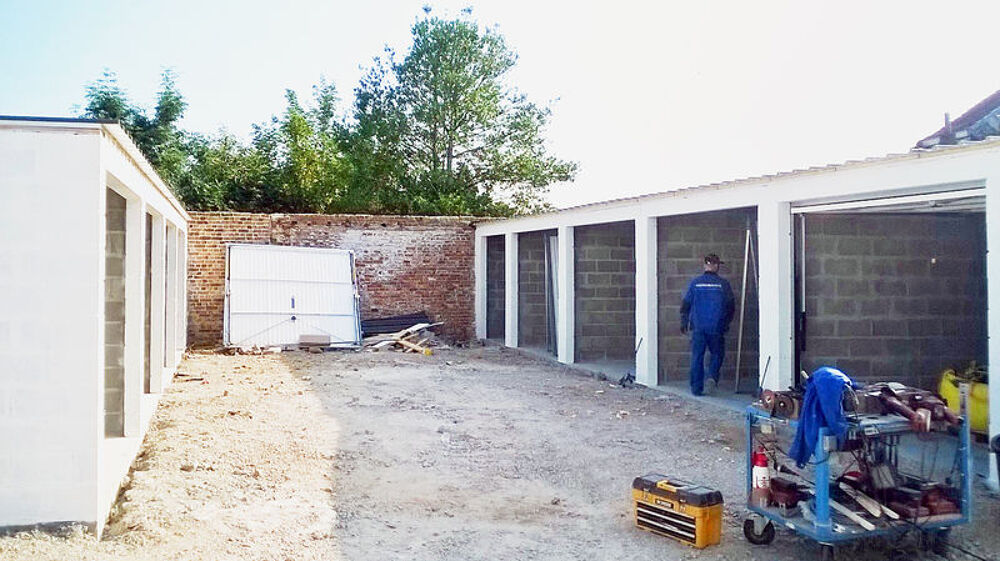 Porte de garage NEUVE Bricolage