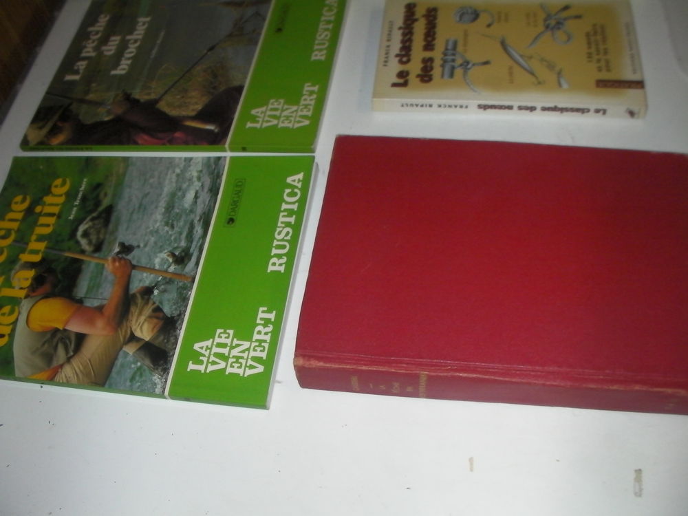 8 livres de p&ecirc;che N&deg; 173 &agrave; 180 Livres et BD