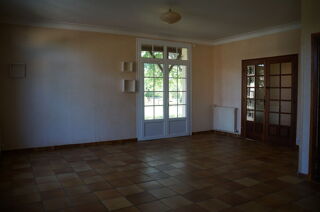  Maison à louer 3 pièces 120 m²