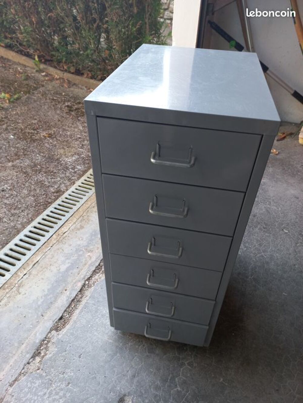 Petit meuble pour outils Bricolage