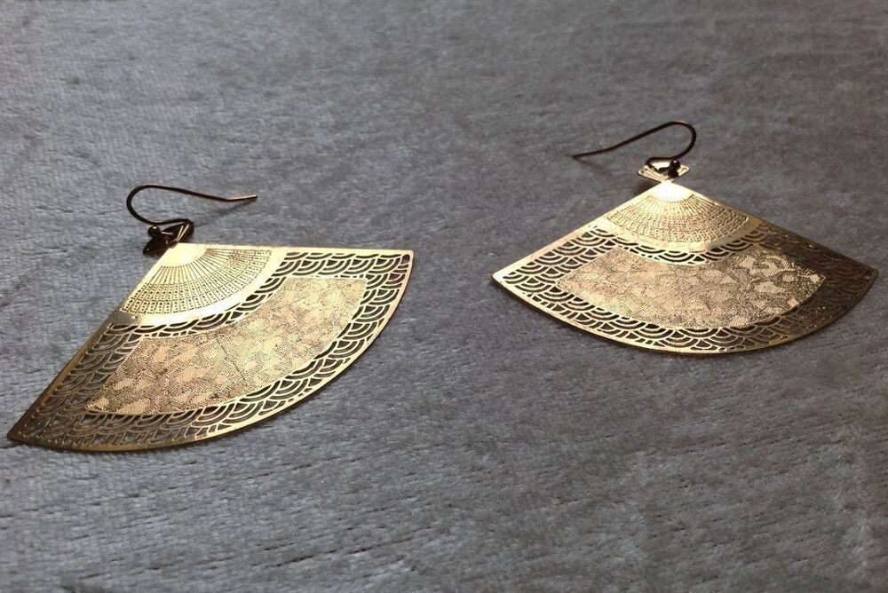 BOUCLES OREILLES DOR&Eacute;ES &Eacute;VENTAIL Envoi Possible Bijoux et montres