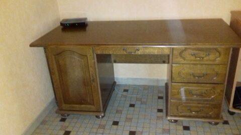 BUREAU 60 Cambrai (59)