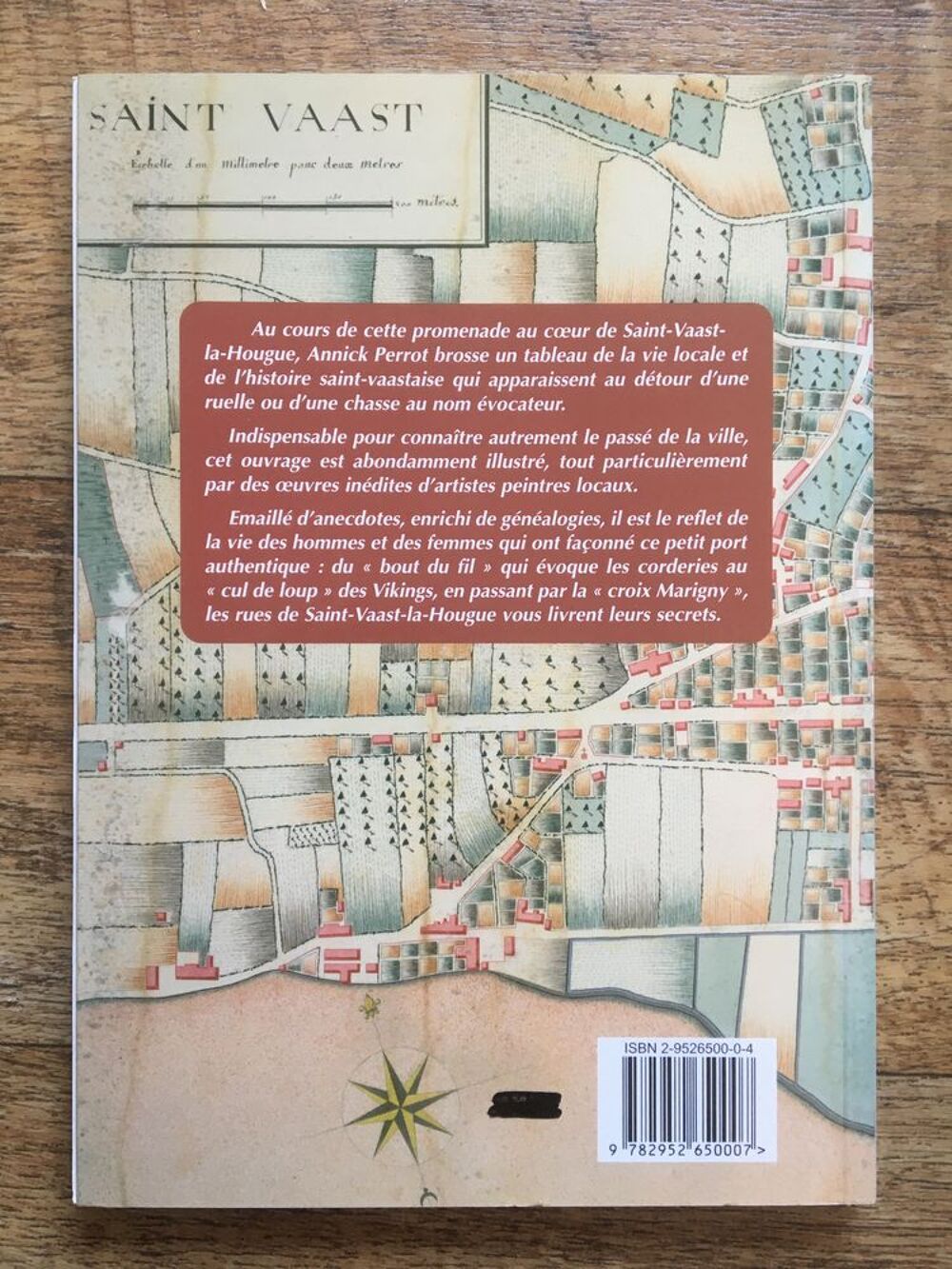 Promenade dans l'histoire de Saint-Vaast la Hougue Livres et BD