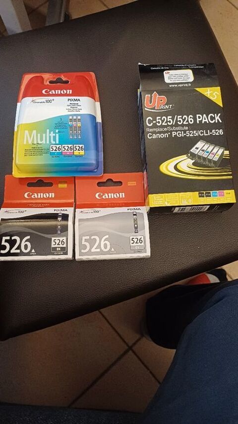 Cartouches encre pour imprimante canon r�f 526 10 Viriat (01)