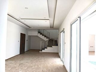  Maison � vendre 4 pi�ces 210 m� Midoun djerba