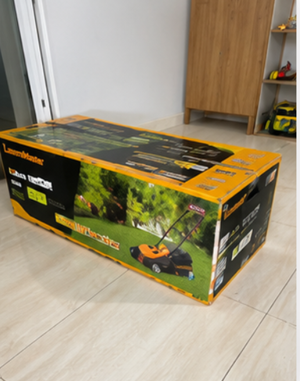 Tondeuse &eacute;lectrique LawnMaster 1800W ? 40 cm ? neuve Jardin