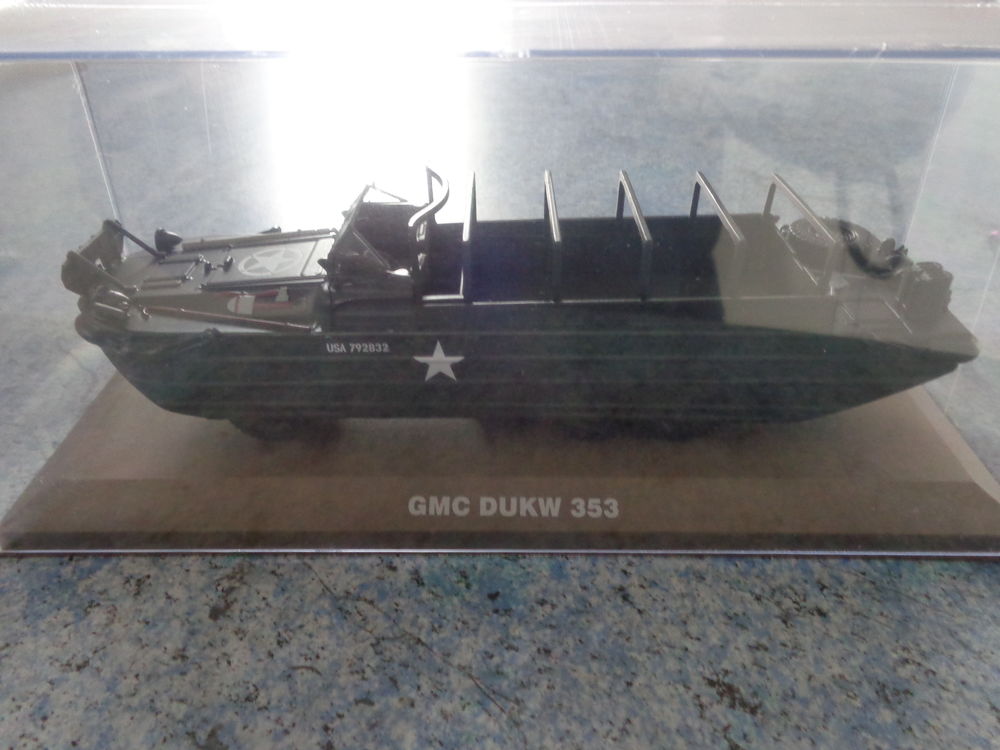 Miniature 1/43 gmc dukw 353 