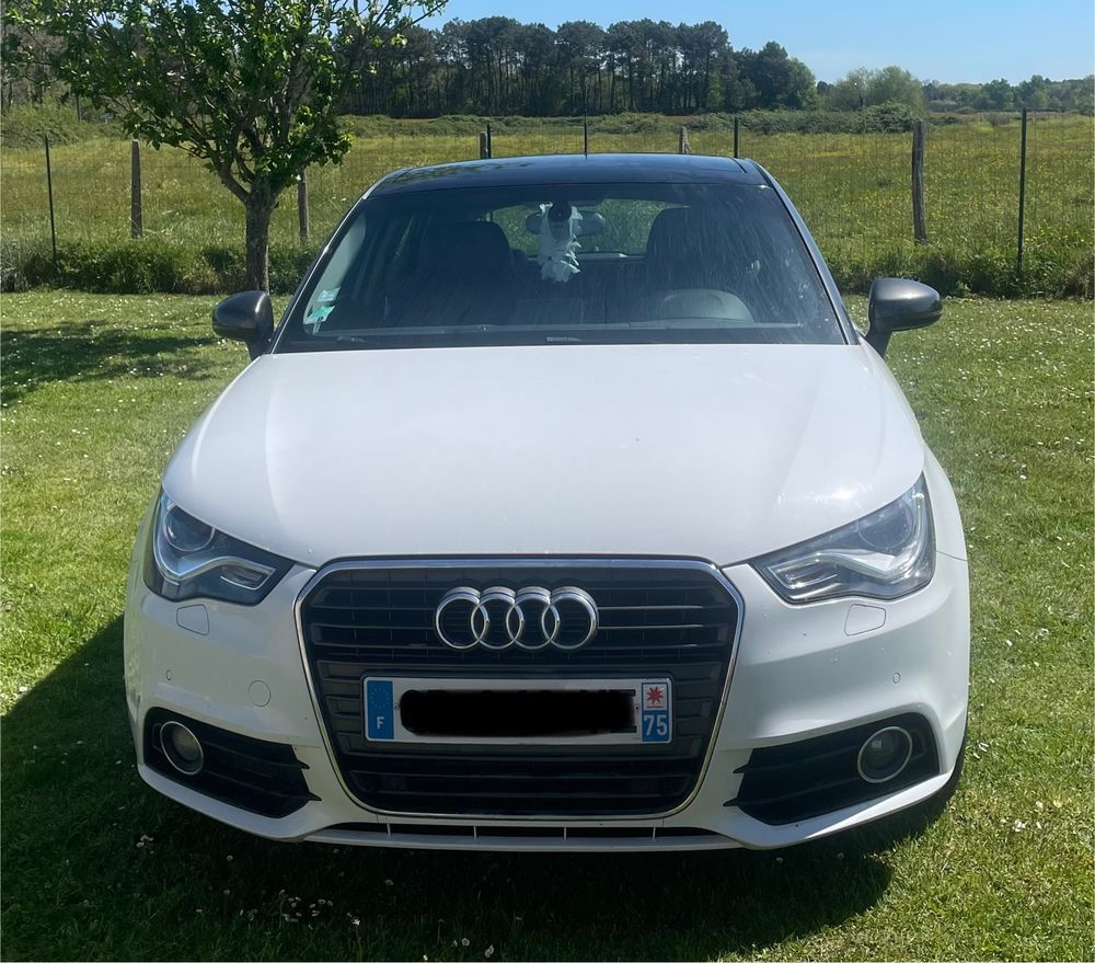A1 Sportback 1.6 TDI 90 Ambiente S tronic 2013 occasion 33860 Reignac