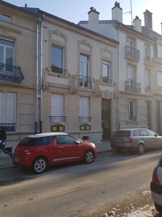  Appartement à louer 3 pièces 60 m²