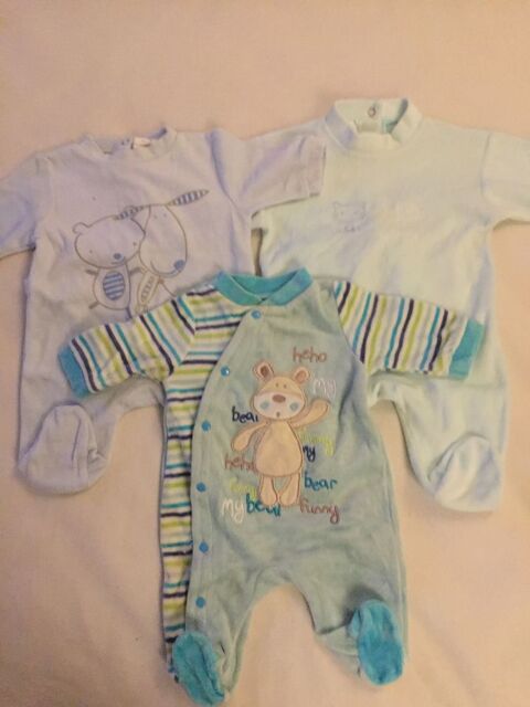 4 bodies manches longues, 1 mois, 5� 5 Mougins (06)