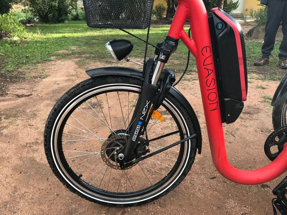 Tricycle &eacute;lectrique adulte Damiud Sports
