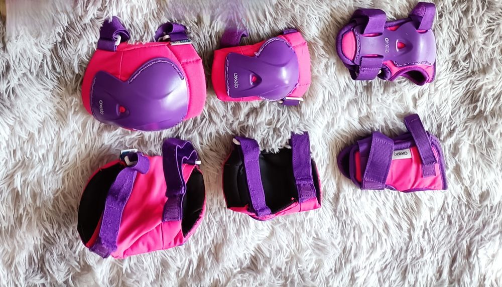 Roller enfant r&eacute;glable avec protection Sports
