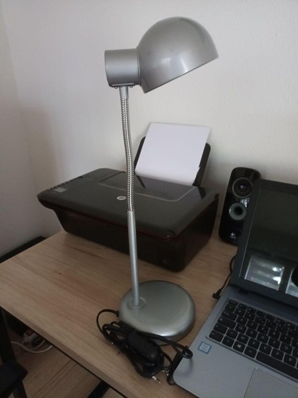 lampe de bureau m&eacute;tal
gris argent&eacute;e Décoration