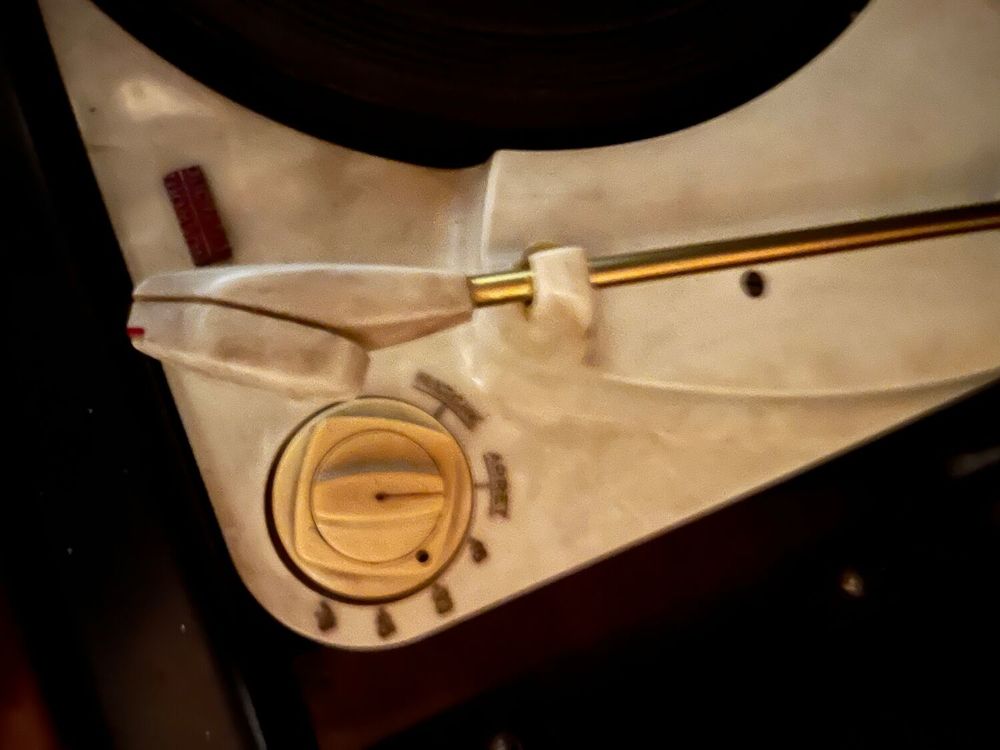 Radio Tourne disques DUCRETET THOMSON "Vintage" Audio et hifi