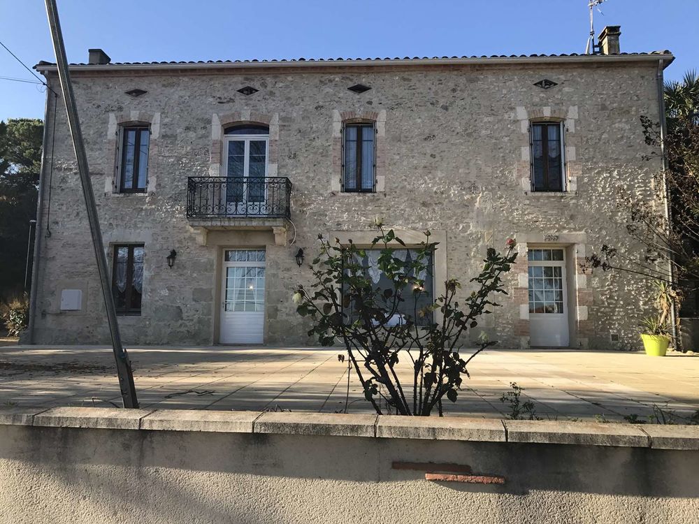 Vente Hôtel particulier Propriété de caractère 450 m² avec chambres d'hôtes, apparte Cancon