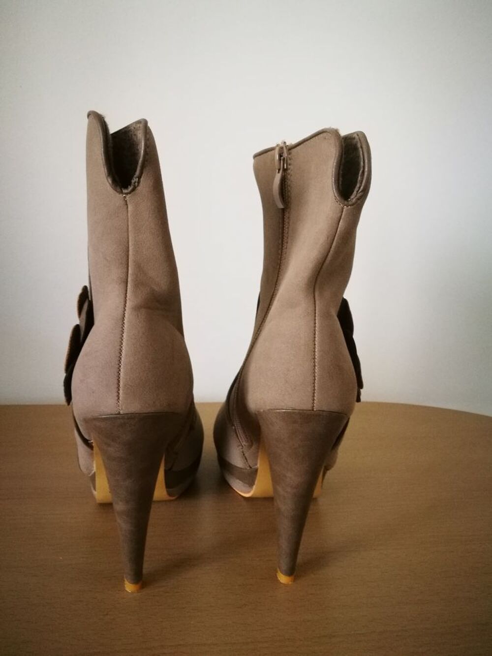 bottines beiges Chaussures