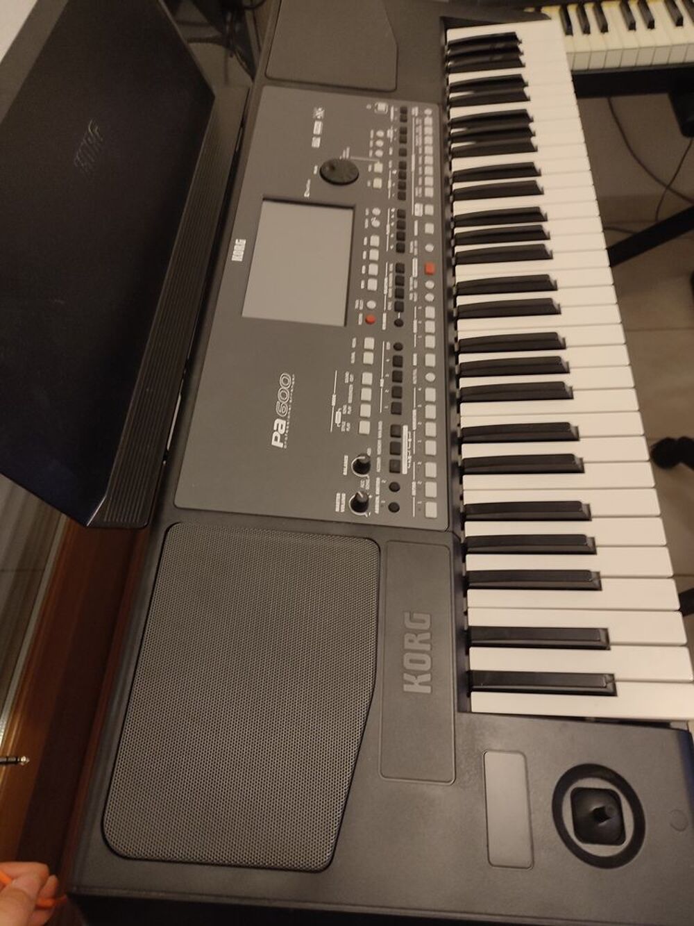 Korg pa 600
clavier arrangeur
Instruments de musique