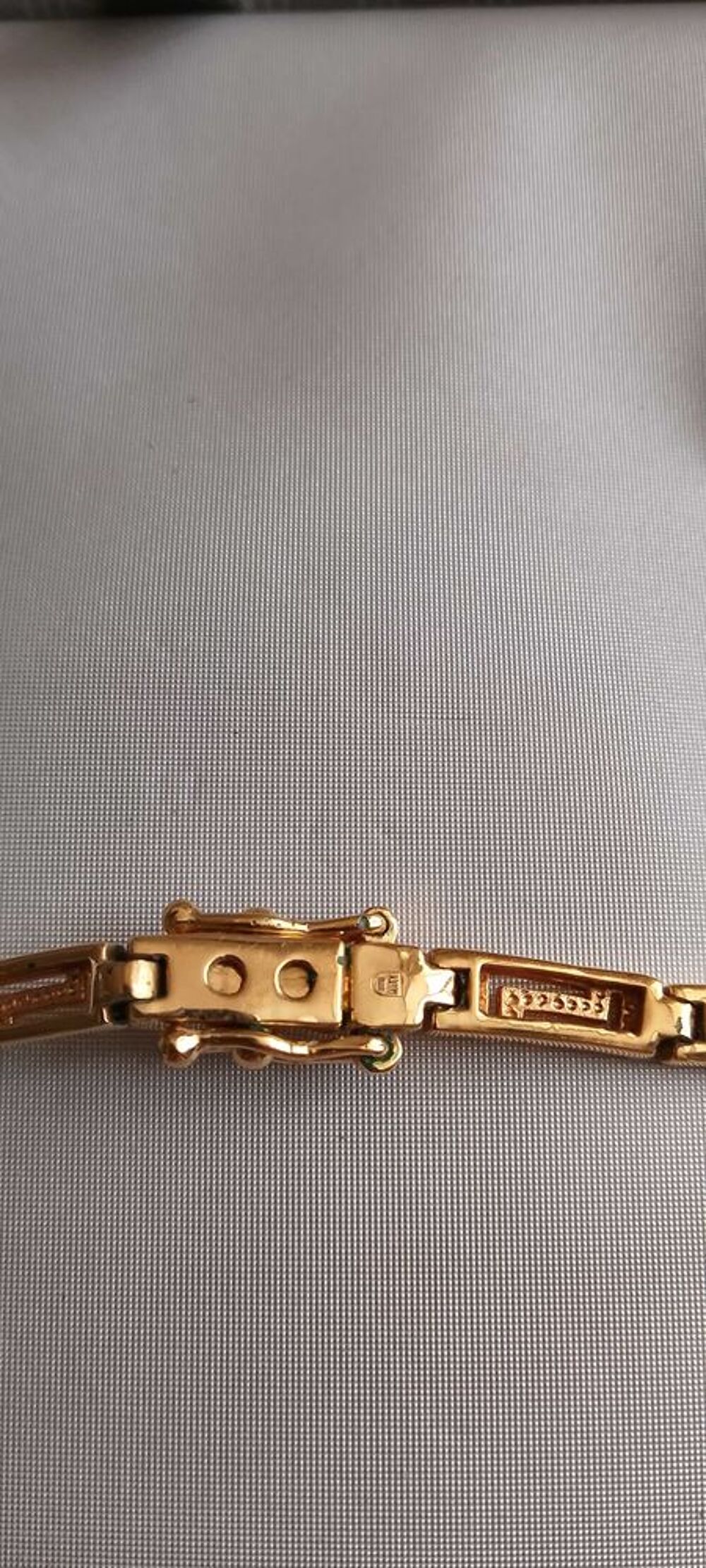 Collier Bijoux et montres