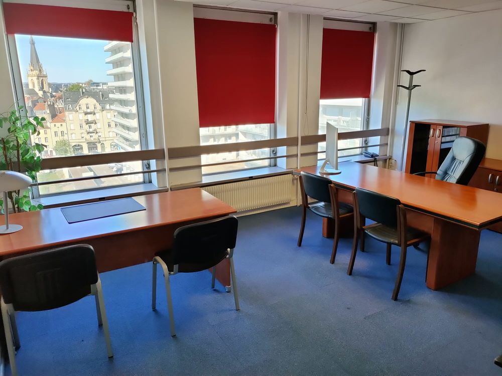 Location Autre METZ CENTRE .  SUR 440 M² - Plateau de 18 bureaux. Metz