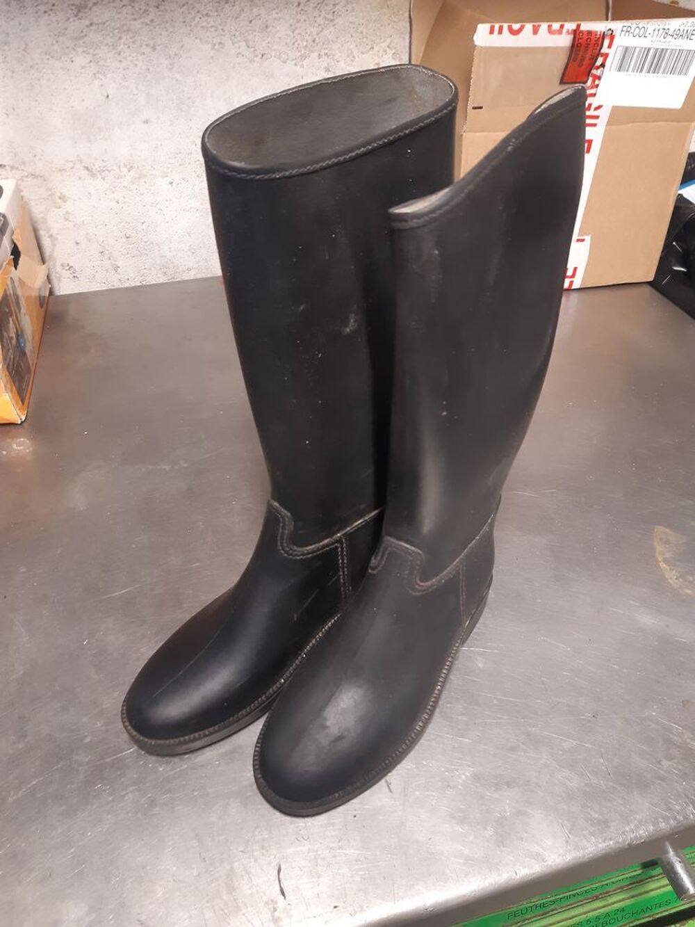 Bottes equitation de marque Winner en pointure 32 Chaussures