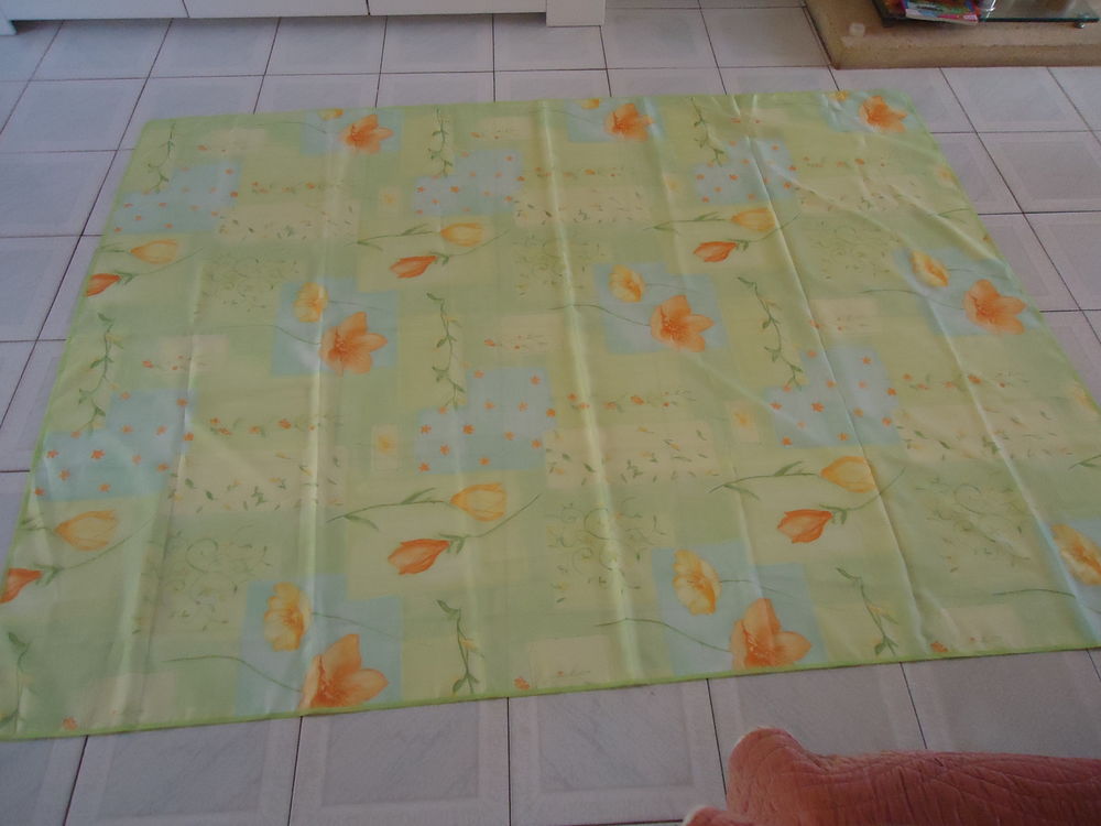 NAPPE JAUNE FLEURIE Décoration