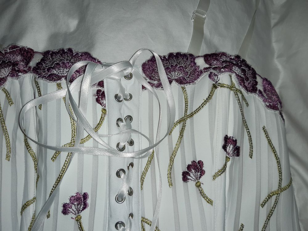 Bustier Simone P&eacute;r&egrave;le neuf, jamais port&eacute; Vêtements