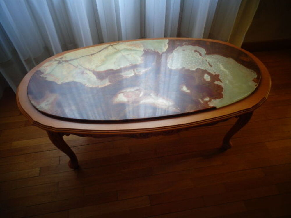 Table basse ovale Style Louis XV en h&ecirc;tre massif et Onyx Meubles