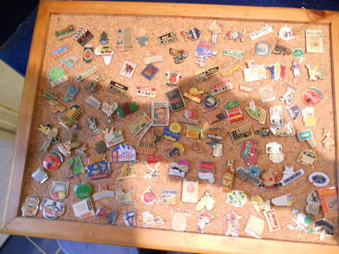 PROPOSE POUR COLLECTIONNEUR  150 PINS 0 Beuvry (62)