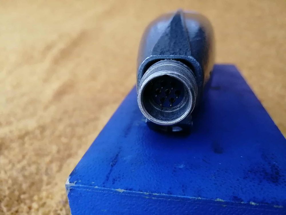 Sennheiser MD21 avec sa bo&icirc;te en bois bleue d'origine Audio et hifi