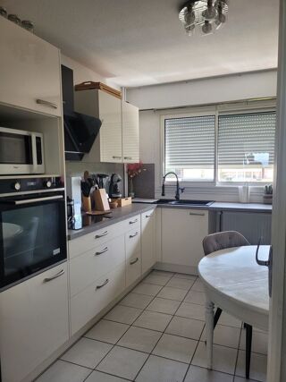  Appartement  vendre 4 pices 79 m