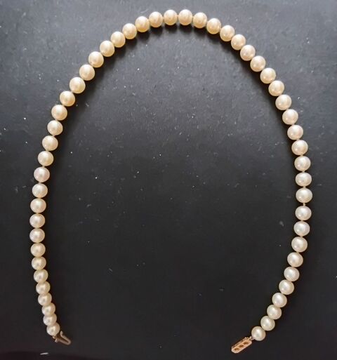 Collier de perles de Culture. Marseille 9 (13)