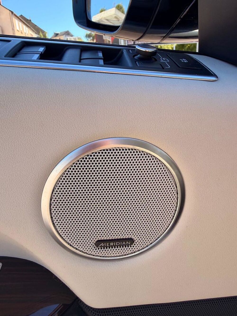Range Rover RANGE ROVER VOGUE 4.4 SDV8 339 CH SWB 2015 occasion 58120 Ch&acirc;teau-Chinon Ville