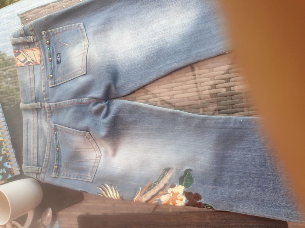 MAGNIFIQUE JCL JEANS BRODE Vêtements