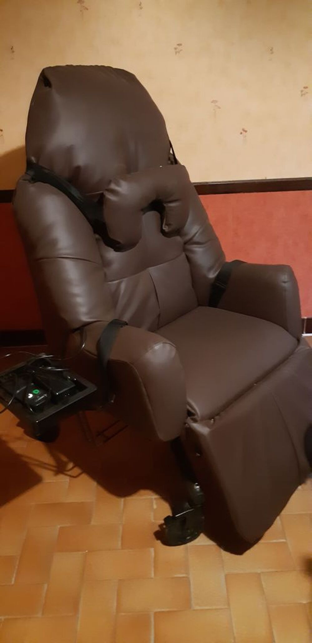 Fauteuil &eacute;lectrique releveur Meubles