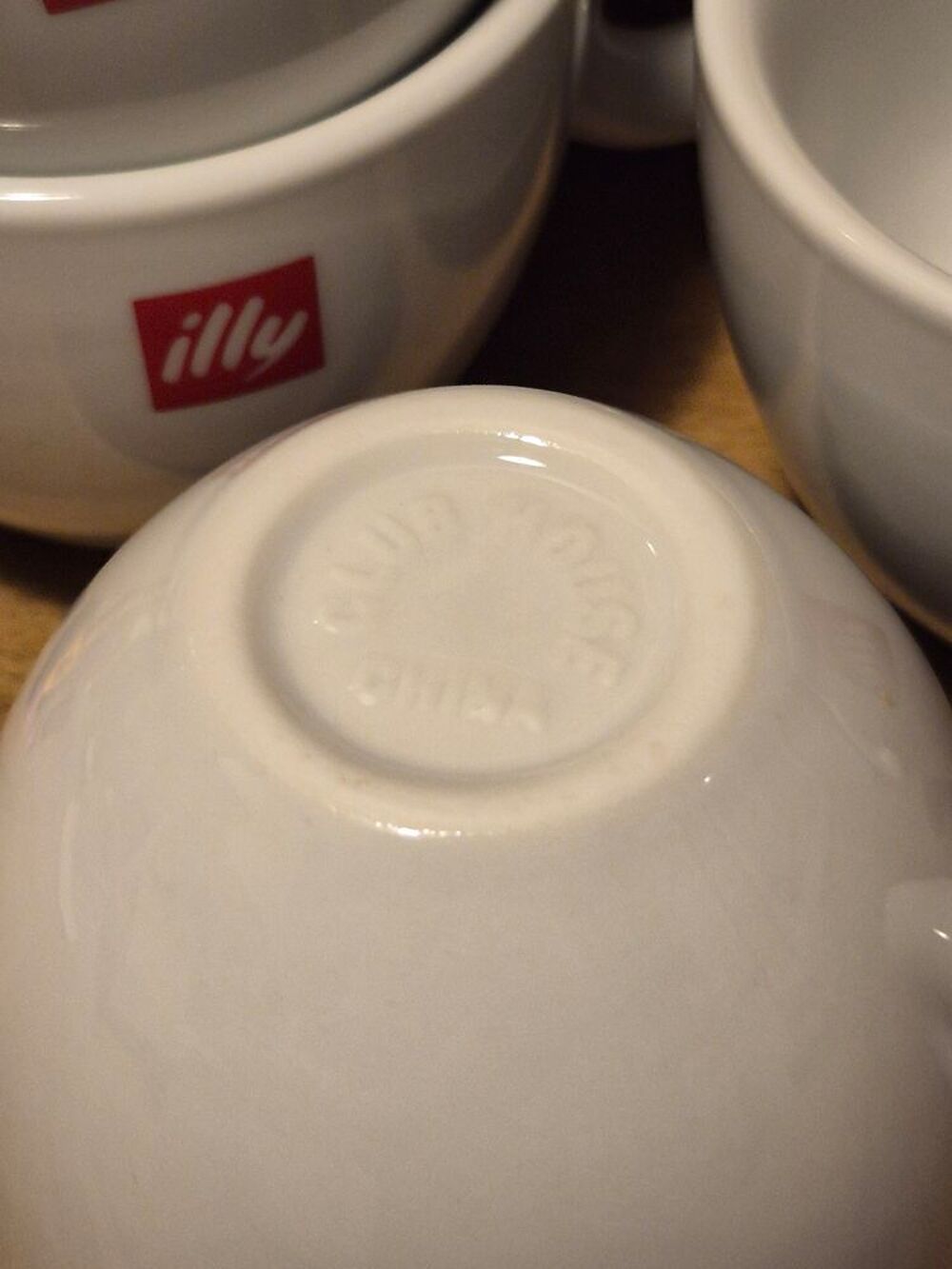 ILLY cinq tasses a caf&eacute; grands mod&egrave;les Décoration