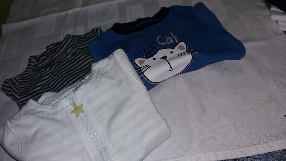 VETEMENTS BEBE DE 0 A 6 MOIS NEUF Pu�riculture