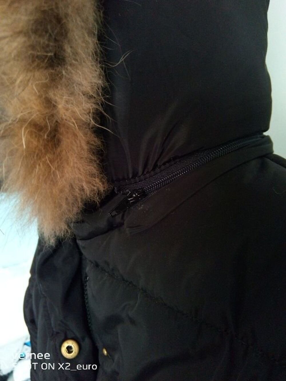 Doudoune &agrave; capuche Vêtements
