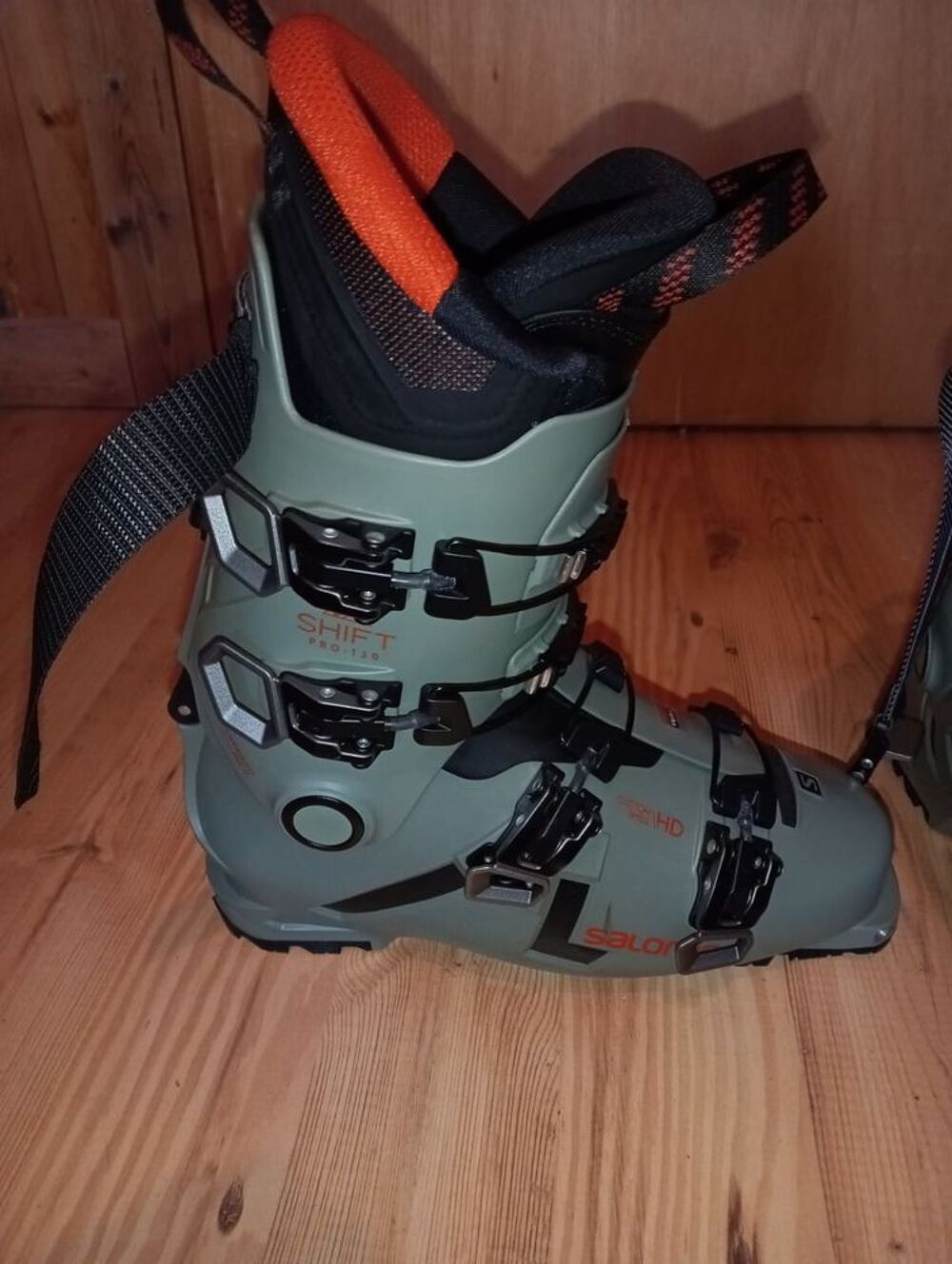 Chaussures de ski de randonn&eacute;e Salomon Shift Pro 130 Sports