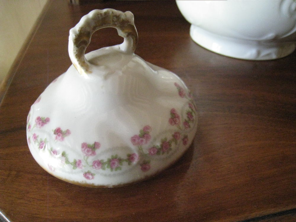 Cafeti&egrave;re A.Gauthier porcelaine fleurs Cuisine