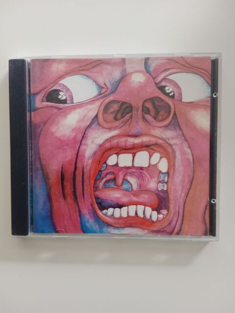KING CRIMSON In the Court of Saint-Herblain (44)