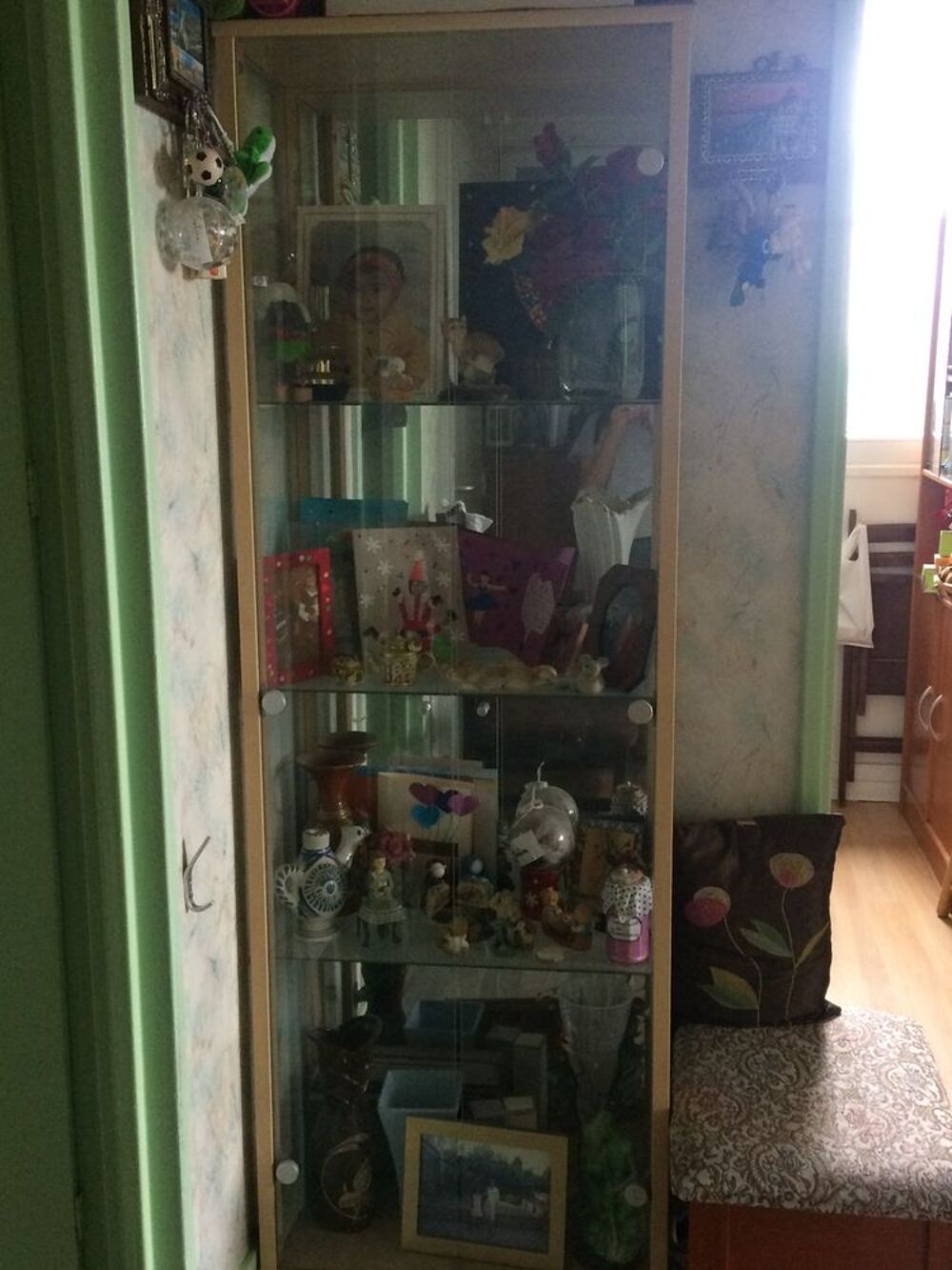 Meuble vitrine d'occasion &agrave; vendre Meubles