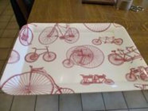 Plateau de service original avec des v�los 22 M�rignies (59)