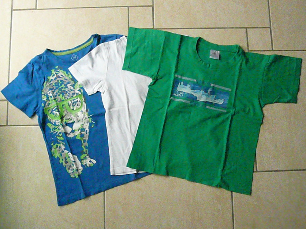 Lot de 3 tee-shirts 8 ans (n&deg;37) Vêtements enfants