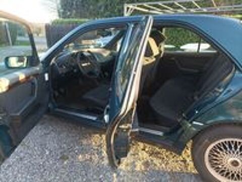 Classe C C180 El&eacute;gance 1997 occasion 87230 Ch&acirc;lus