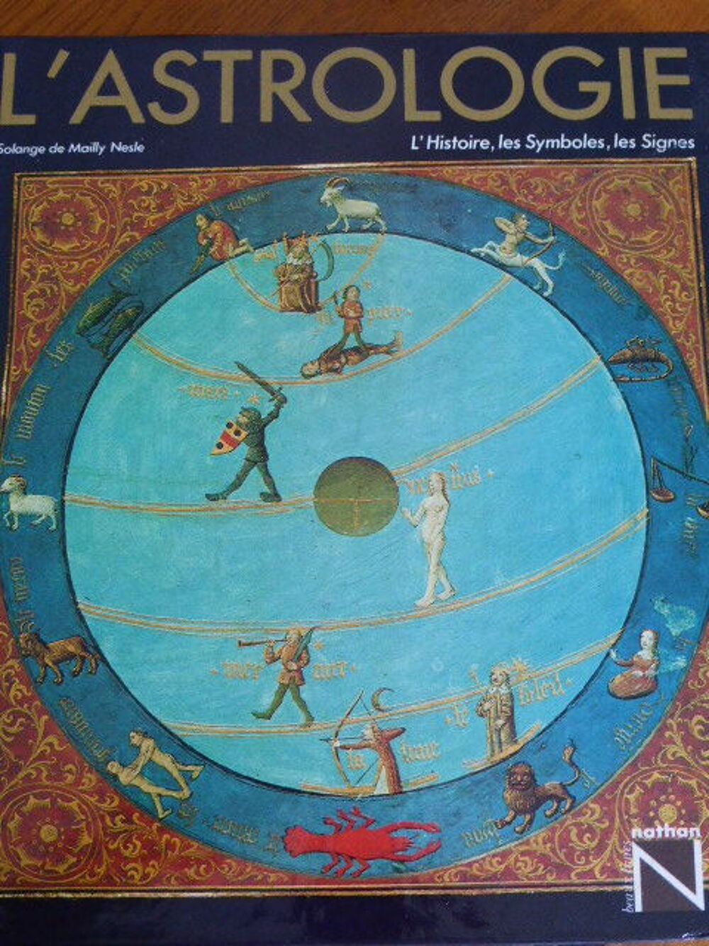 L'astrologie L'histoire les Symboles Les Signes Livres et BD