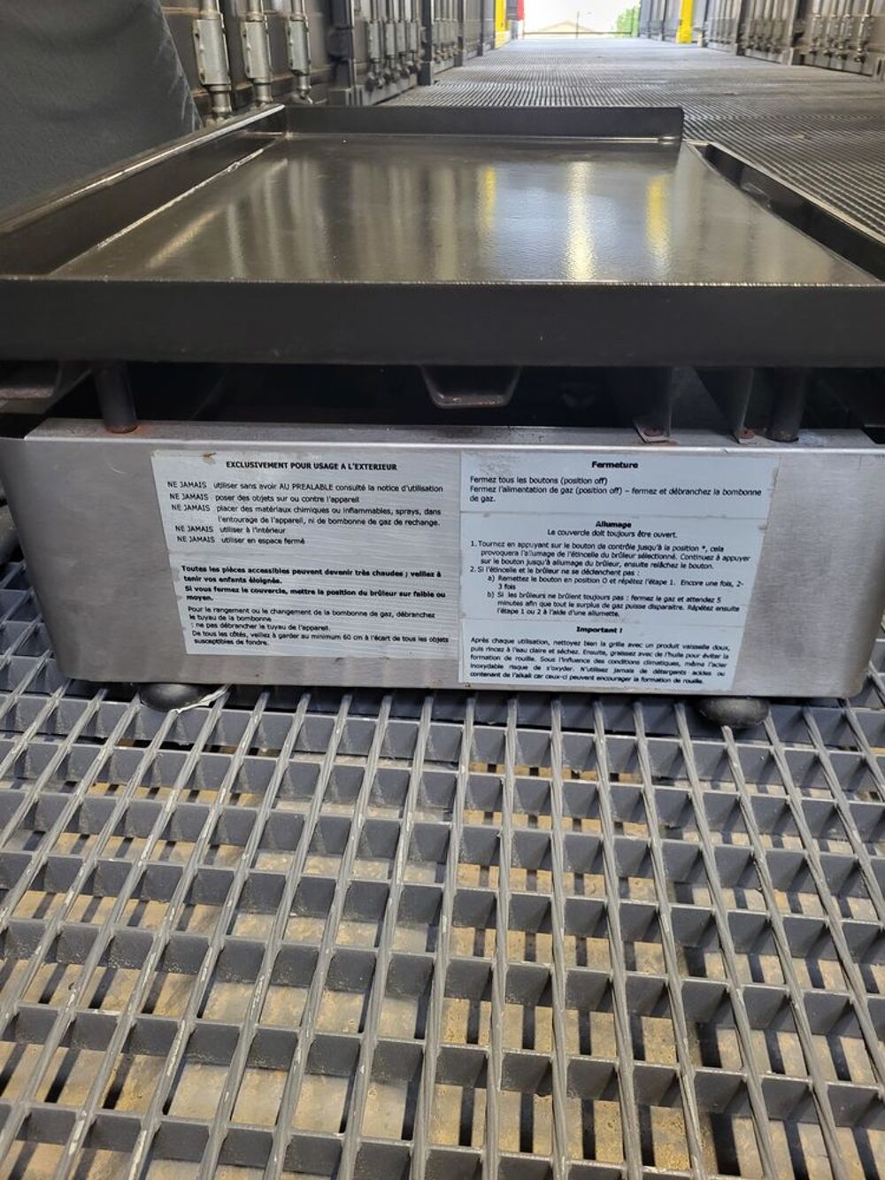 PLANCHA &agrave; GAZ 3 FEUX Electroménager