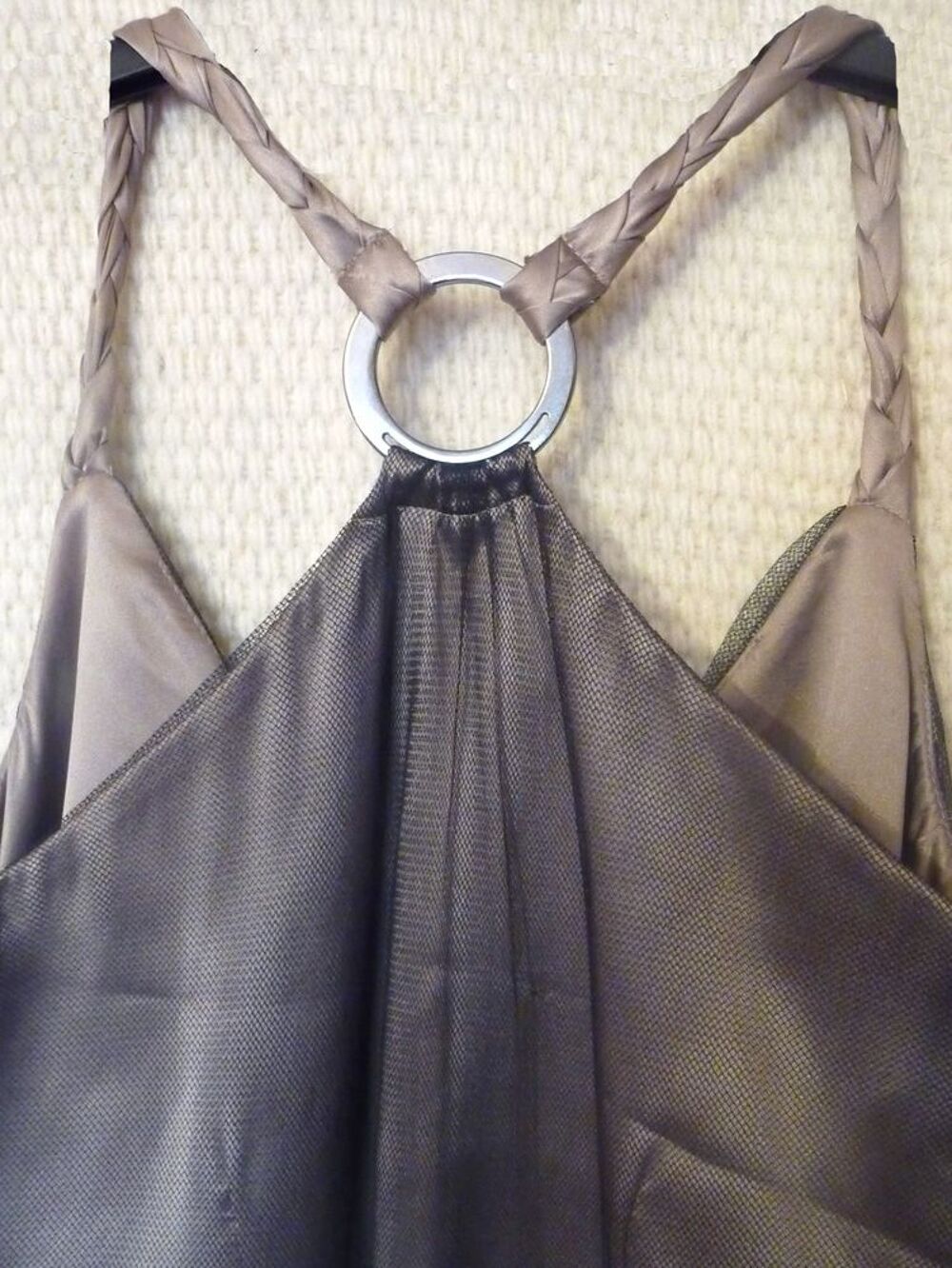 Robe en Soie Beige avec Cuir et Dentelle Noir- Alba Conde Vêtements
