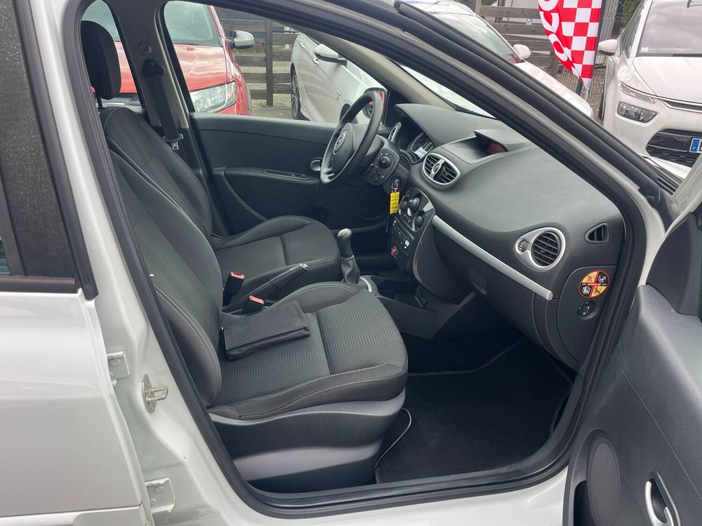 Clio III 1.2 16V 75 eco2 Expression Clim Euro 5 2011 occasion 82000 Montauban